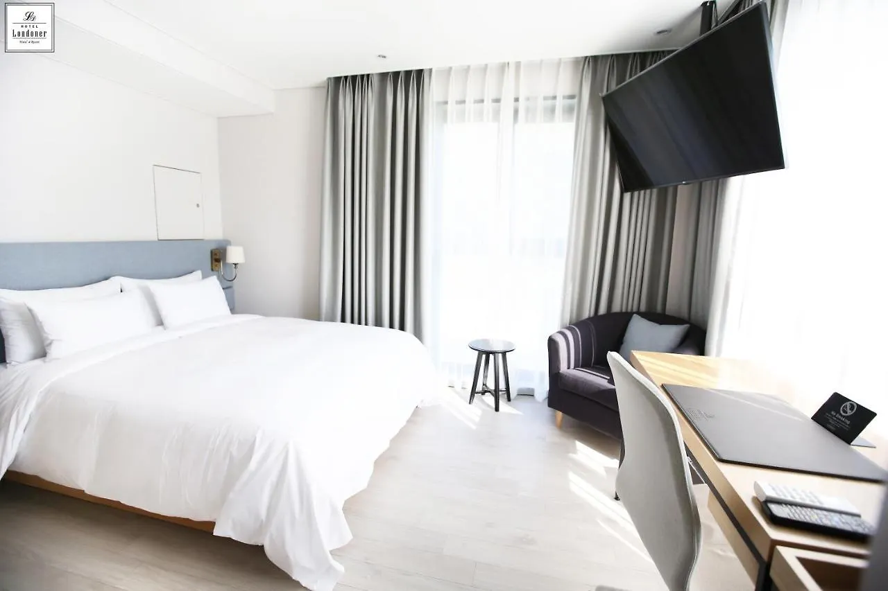 ***  Londoner Hotel Gwangan Busan South Korea