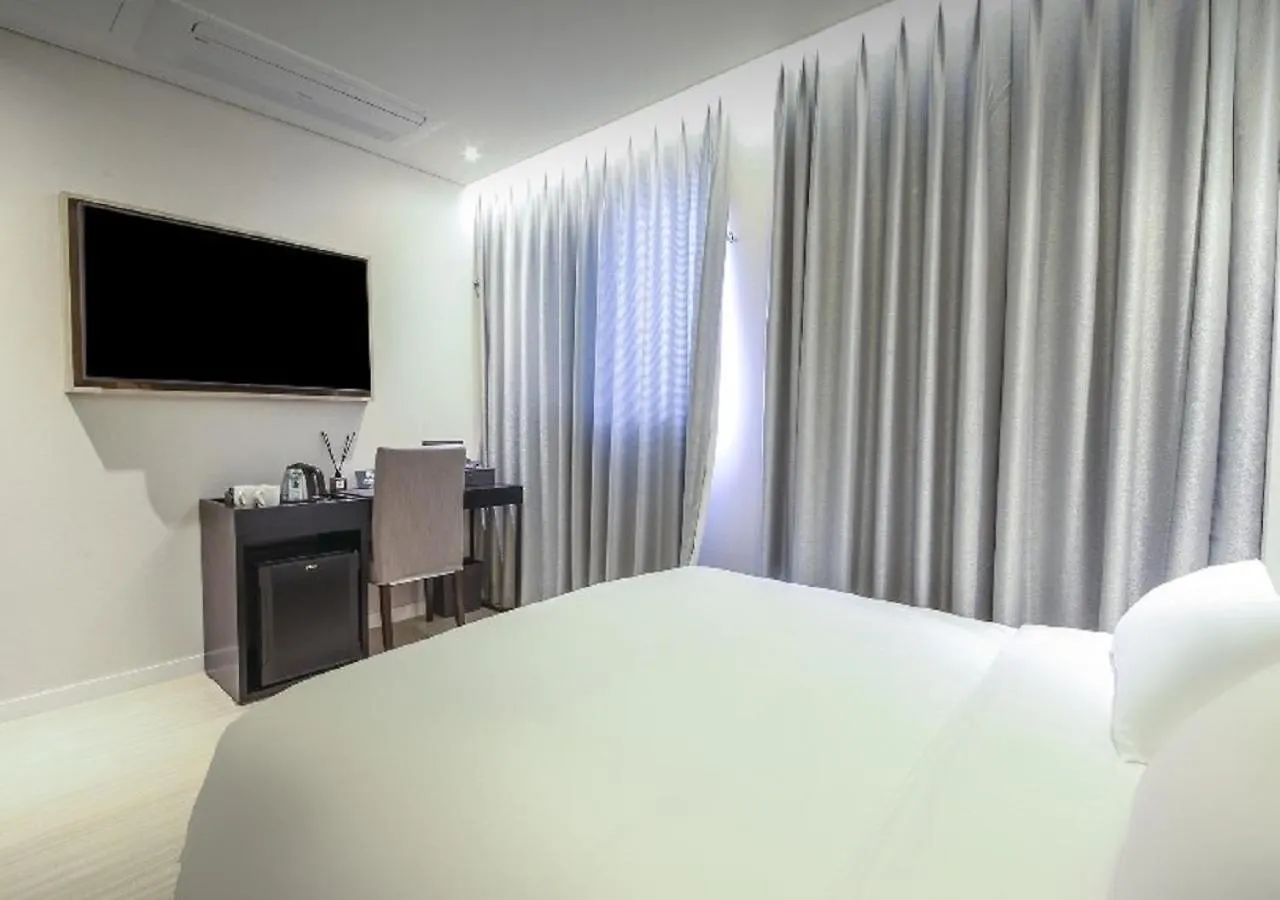Londoner Hotel Gwangan Busan 3*,  South Korea